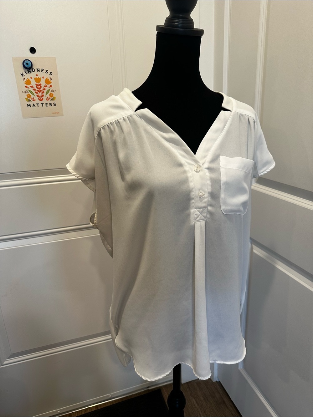 New York & Company White V-Neck Short Sleeve Blouse with Front Pocket